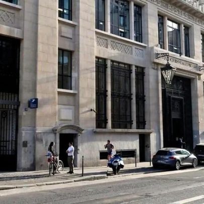 Polícia francesa impede atentado com explosivos diante do Bank of America