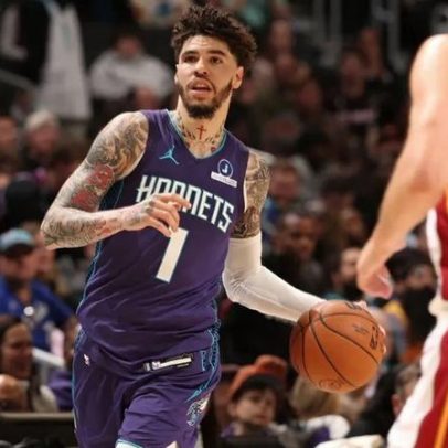 Hornets vencem Heat em duelo direto com destaque para LaMelo Ball