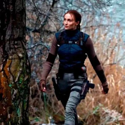 Sophie Turner aparece em cena de ação no set de Tomb Raider