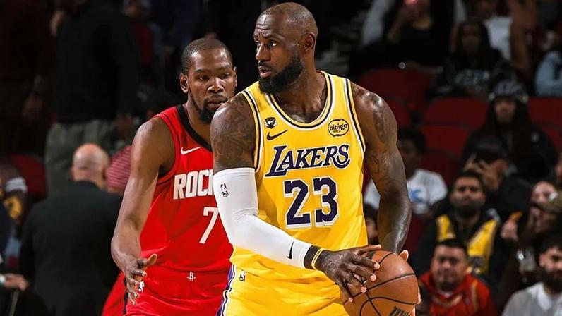 técnico LeBron James Lakers