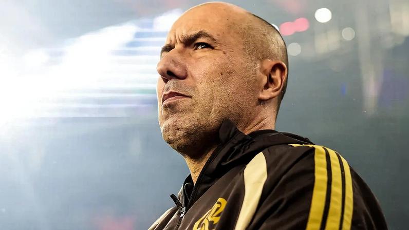 Flamengo vence pela primeira vez com Leonardo Jardim e adota nova estratégia