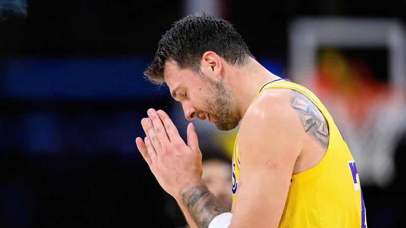 Doncic decide e Lakers vencem Nuggets na prorrogação