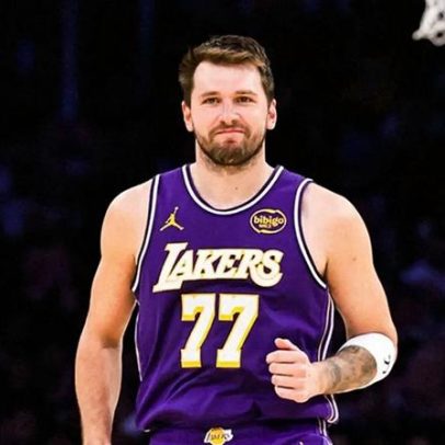 Luka Doncic faz 41, cai duas posições no MVP da NBA
