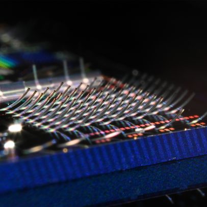 Novo dispositivo fotônico emite luz com eficiência para espaço livre