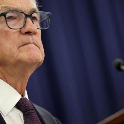 Powell permanece no Fed, preservando credibilidade da política monetária dos EUA