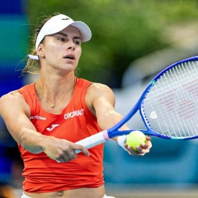 Melhora no saque de Linette foi crucial na virada sobre Iga