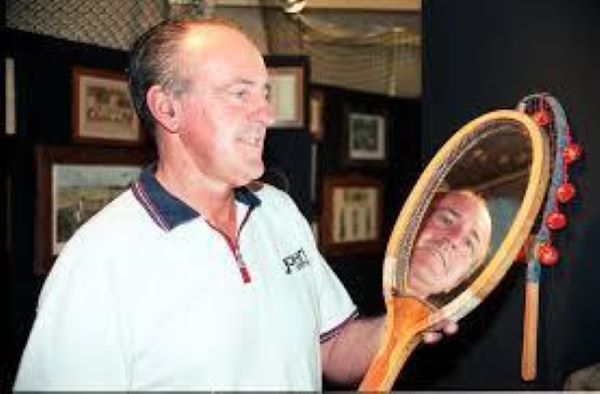 Mandarino, um dos grandes do tênis nacional, completa 85 anos