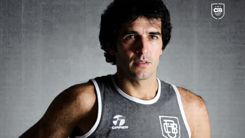 Marquinhos Abdalla na Seleção Brasileira de basquete (Foto: CBB)