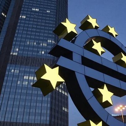 Zona do Euro quase estagnada, inflação pressionada pela guerra no Oriente Médio