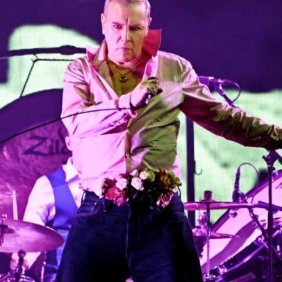 Morrissey cancela show por cansaço extremo e estado catatônico