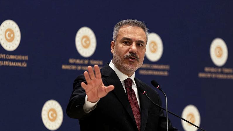 Turkish Foreign Minister Hakan Fidan speaks during a press conference in Istanbul, Turkey, January 15, 2026. REUTERS/Umit Bektas/File Photo