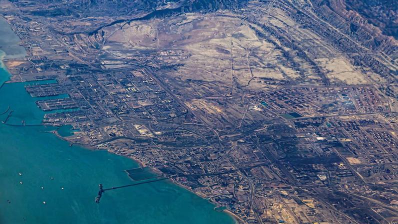 An aerial view Port of Fujairah, United Arab Emirates in the strait of Hormuz, December 10, 2023. REUTERS/Stringer/File Photo