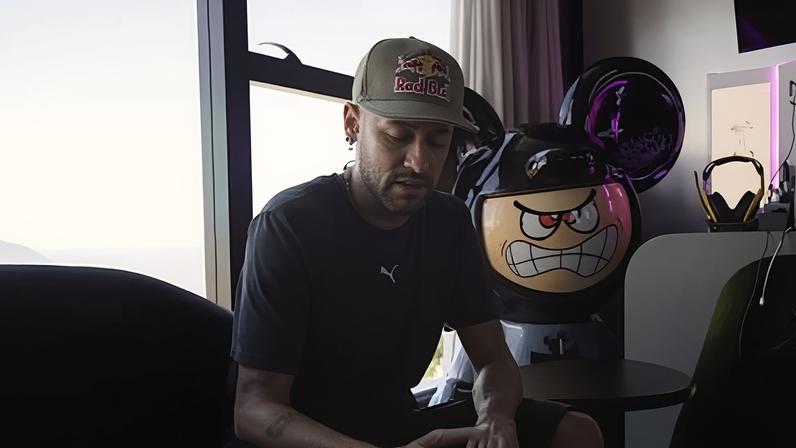 Neymar em vlog publicado em seu canal