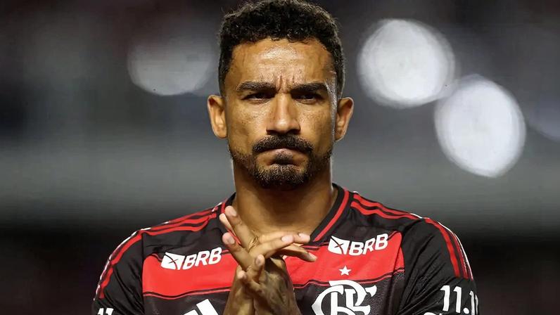 Danilo em ação pelo Flamengo (Foto: Guilherme Dionizio/Código 19/Gazeta Press)