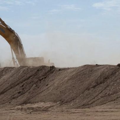 Chile inicia construção de trincheiras anti-migração na fronteira com o Peru