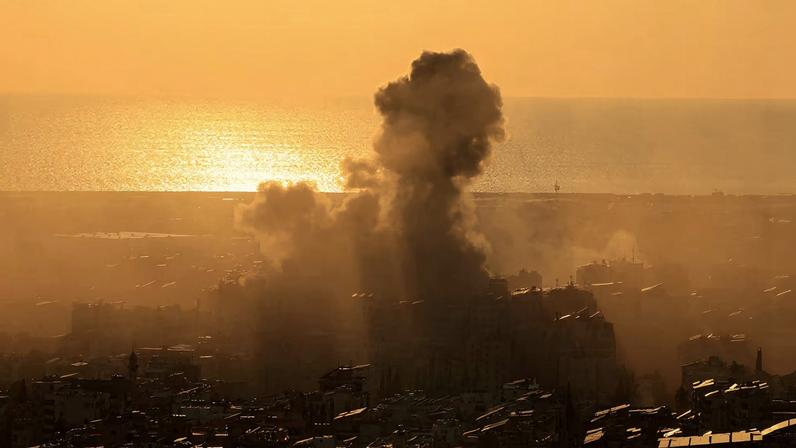 Smoke rises after an Israeli strike on Beirut's southern suburbs, following an escalation between Hezbollah and Israel amid the U.S.-Israeli conflict with Iran, Lebanon, March 10, 2026.