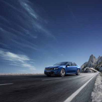 BMW relança o i3 como veículo elétrico de quatro portas