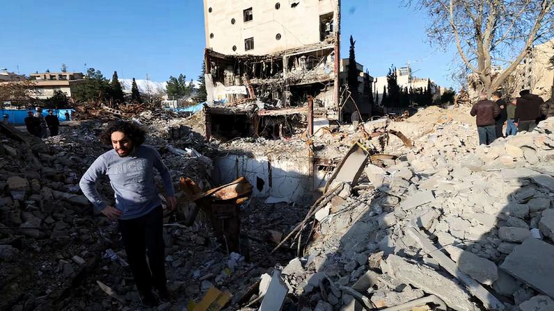 Trump ameaça atacar usinas iranianas se Irã não abrir Estreito de Ormuz em 48h