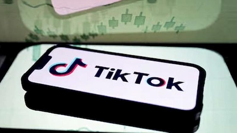 La aplicación de la red social de videos cortos Tiktok en un móvil.