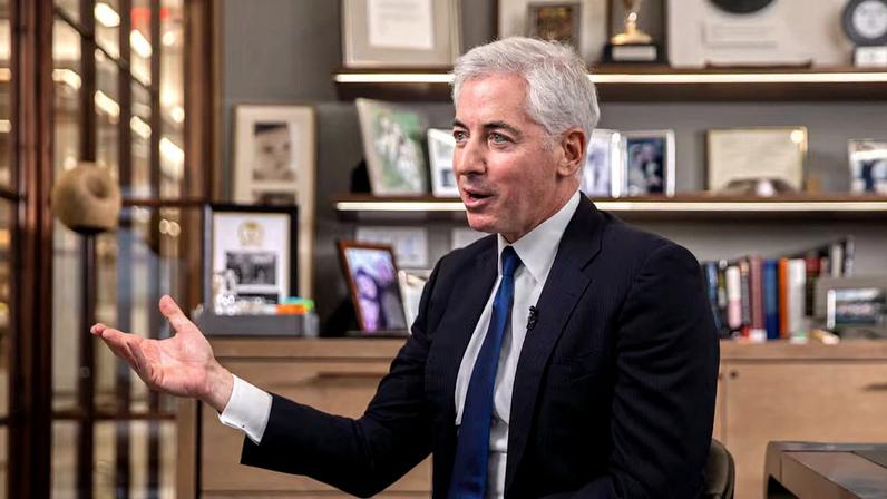 Bill Ackman busca replicar fórmula de Buffett ao levar Pershing Square à bolsa