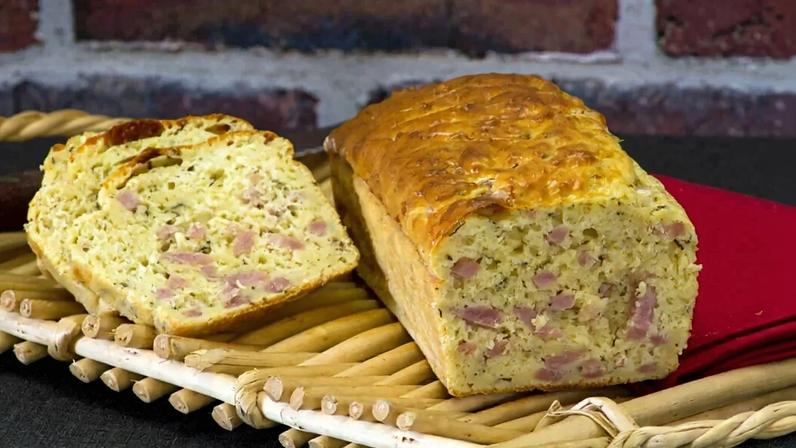 Pão de liquidificador com 4 receitas rápidas para o lanche da tarde