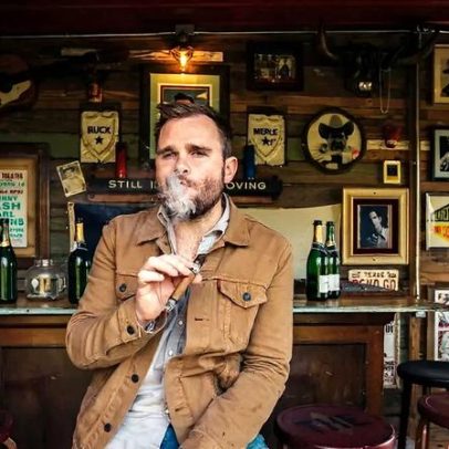 Álbum 'Guy on a Rock' de John Baumann apresenta country texano para todos