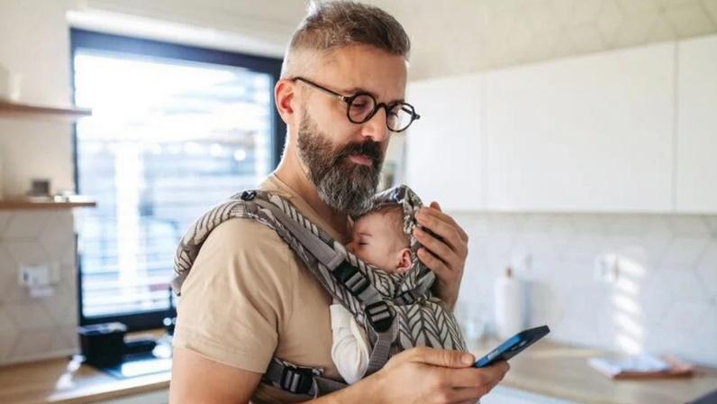 Tema de licença-paternidade é debatido no Congresso Nacional há 19 anos