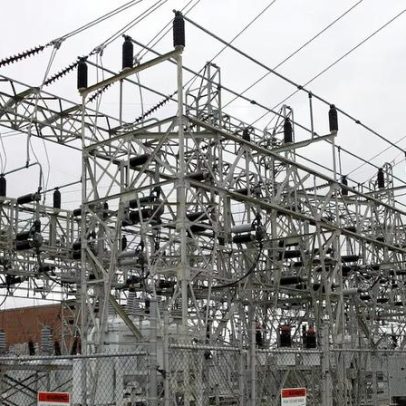 AES é comprada por US$ 10,7 bilhões nos EUA após saída do Brasil em 2024