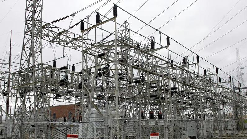 AES é comprada por US$ 10,7 bilhões nos EUA após saída do Brasil em 2024