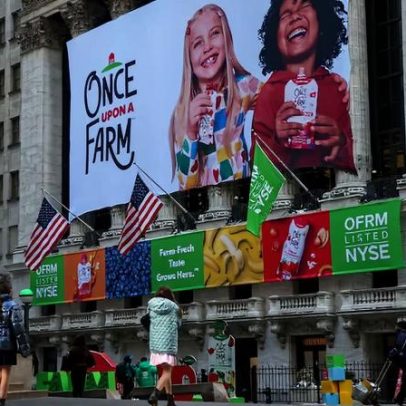 Alimentos de Jennifer Garner prevê desaceleração após IPO com queda de 10%