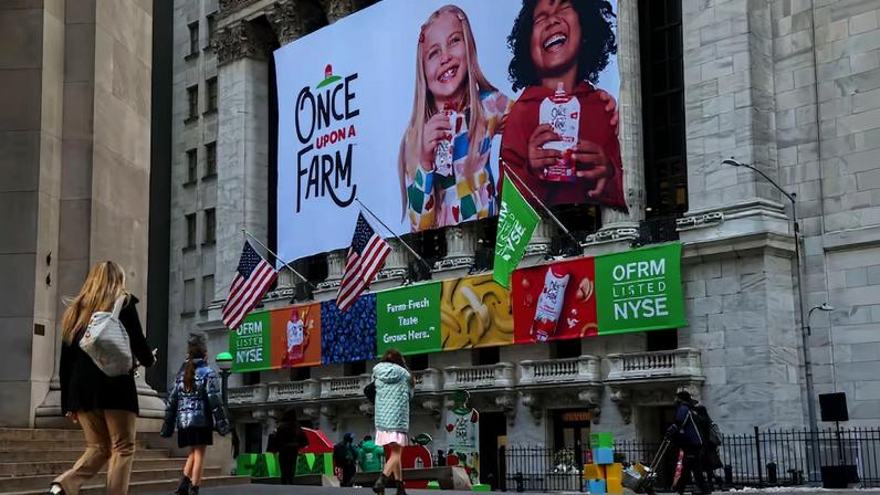 Alimentos de Jennifer Garner prevê desaceleração após IPO com queda de 10%