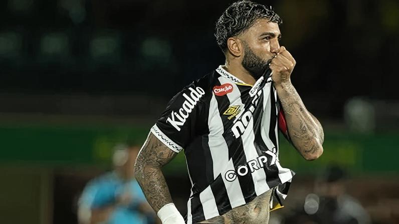 Gabigol comemora gol em Mirassol x Santos