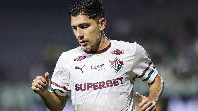 Fluminense fecha janela internacional com cinco reforços e dez saídas