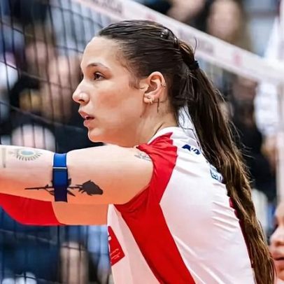 Luzia ultrapassa estrela da Seleção e lidera bloqueios da Superliga