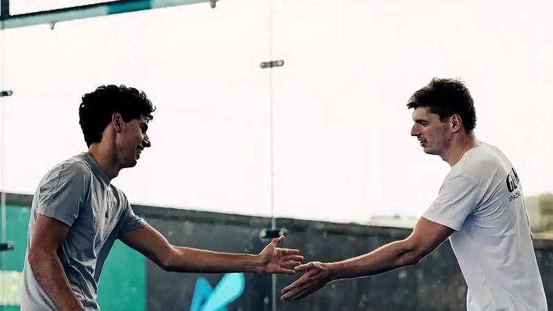 Gabriel Bortoleto e Max Verstappen jogam padel antes de GP da Austrália de F1 (Foto: Reprodução/ Instagram)