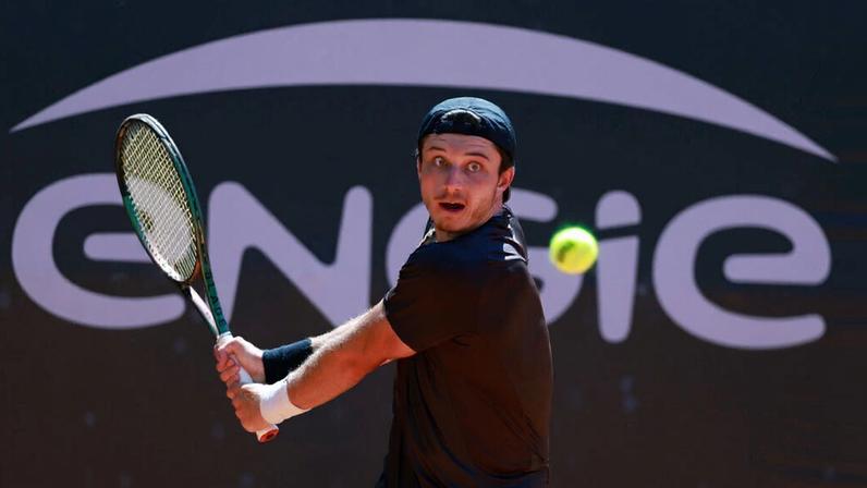 Sakamoto, Ribeiro e Schiessl não se classificam para o quali em Brasília