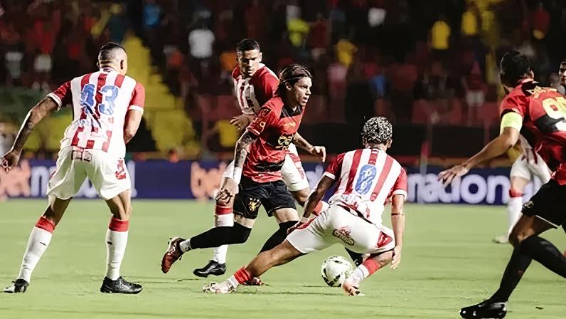 Sport e Náutico empatam na ida da final do Pernambucano