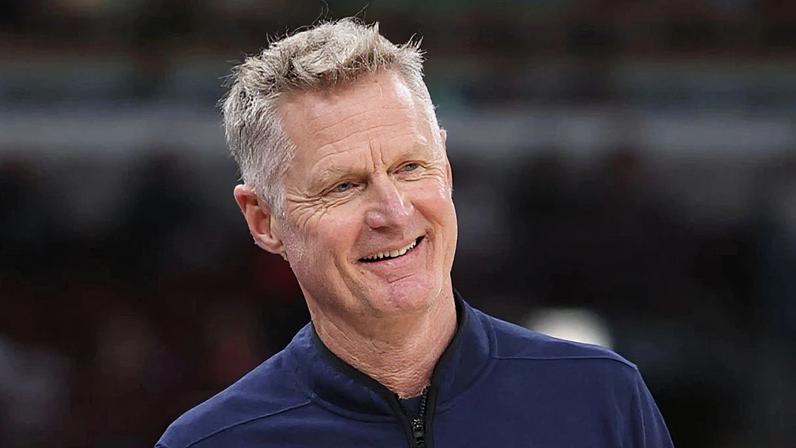 Steve Kerr defende menos jogos na NBA para fortalecer defesa