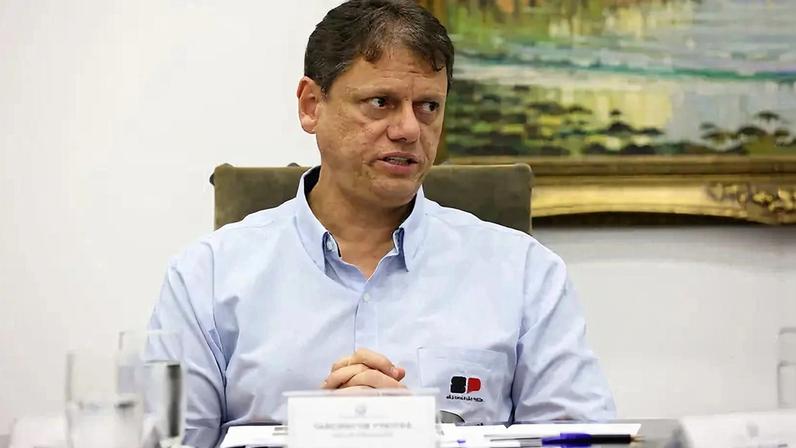 O governador de São Paulo se reuniu com o relator da ação sobre a Sabesp, o ministro Cristiano Zanin, além dos ministros Edson Fachin, presidente da Corte, Alexandre de Moraes, Luiz Fux e Gilmar Mendes. (Foto: Paulo Guereta/Governo de São Paulo)