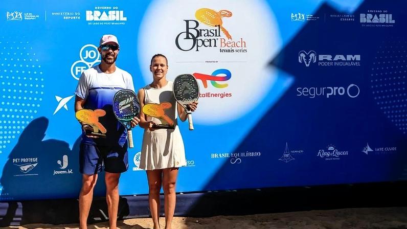 Thales e Amanda vencem Rei e Rainha da Quadra em Brasília