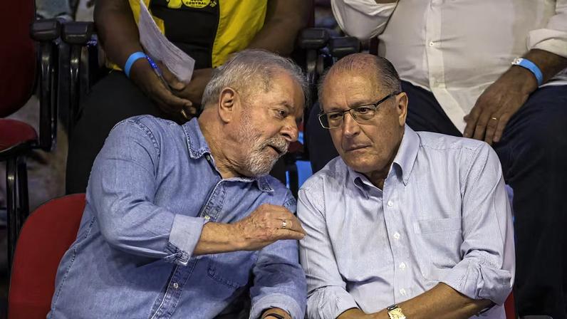 Lula confirma Alckmin como vice na chapa