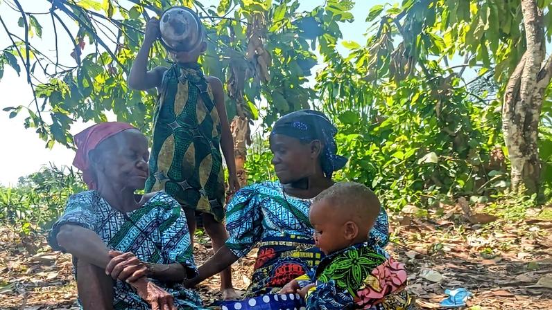 Número crescente de Twa indígenas expulsos das florestas do Congo para cidades