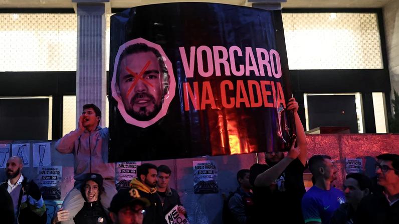 Painel do STF mantém preso o dono do Banco Master, Vorcaro