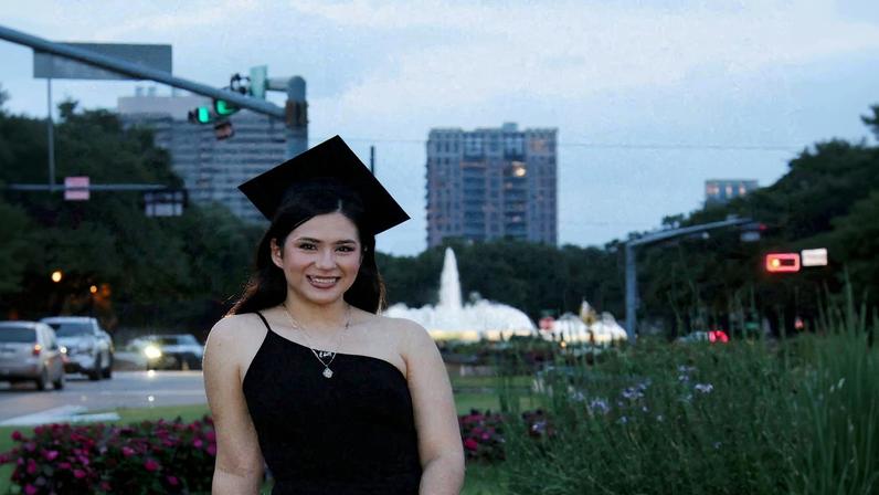 Julgador dos EUA rejeita caso de estudante deportado que recusou voo de volta