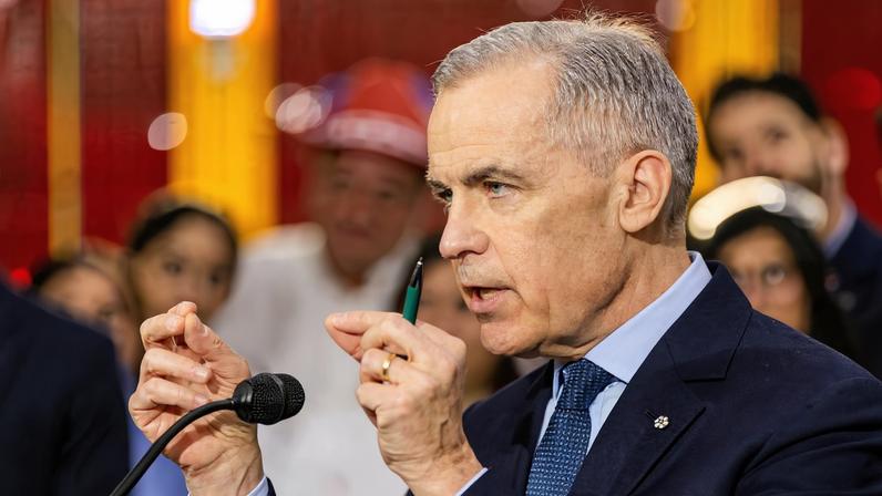 Carney perto da maioria no Parlamento do Canadá após defeção de deputado da oposição