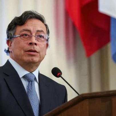 Petro afirma ataques na fronteira com o Equador deixaram 27 corpos carbonizados