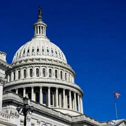 Senado dos EUA vota contra limitar poderes de guerra de Trump no Irã