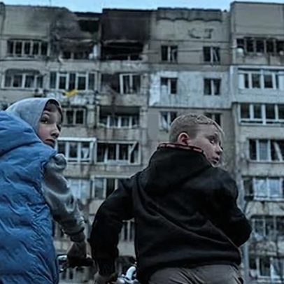 Rússia testa defesas e economia da Ucrânia com bombardeios de 24 horas