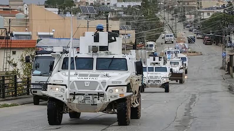 Ataques a cascos azuis matam dois indonésios sob mando espanhol no Líbano