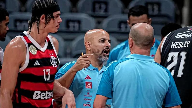Flamengo vence por 1 a 0 e abre vantagem sobre Astros nas quartas da BCLA